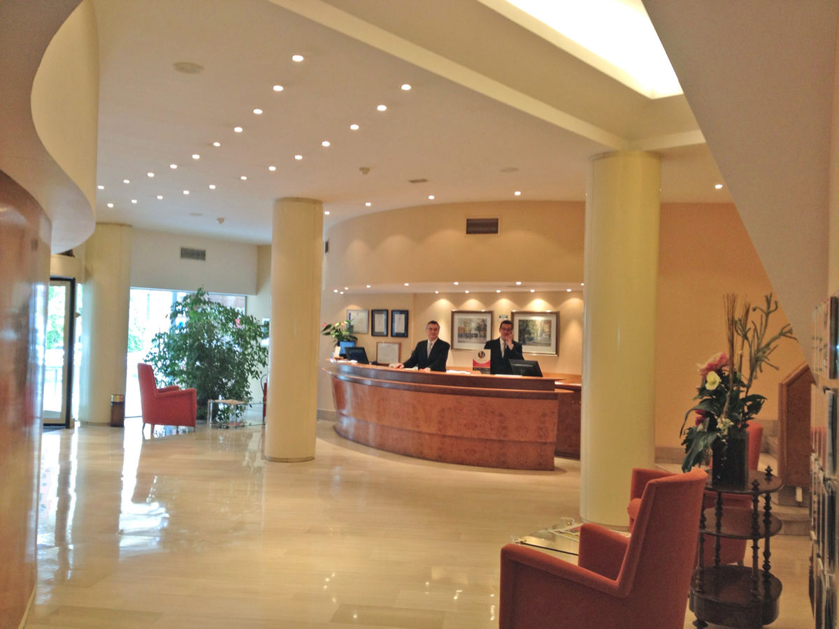 Mercure Carlton Rioja Logroño Interior foto